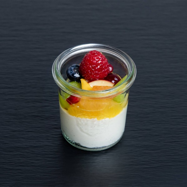 Joghurt-Créme mit Früchten